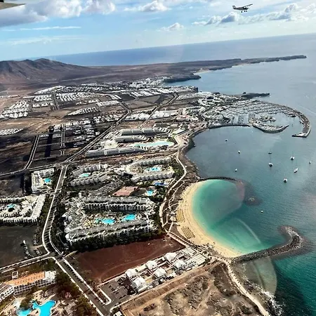 With Sea View Ferienhaus