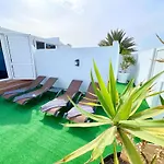 With Sea View 別荘 カレタ・デ・フステ